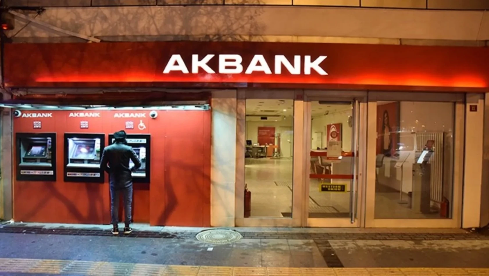 Akbank'tan emekliye müjde: 20 gün içinde giden bu rekor promosyonu alacak