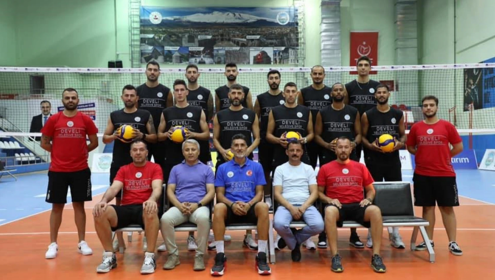 Develi Belediyespor parkeye iniyor