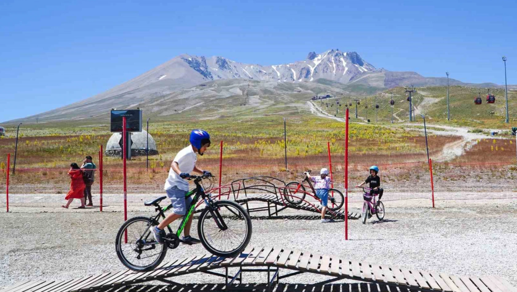 Erciyes'te çoçuklar için hizmet