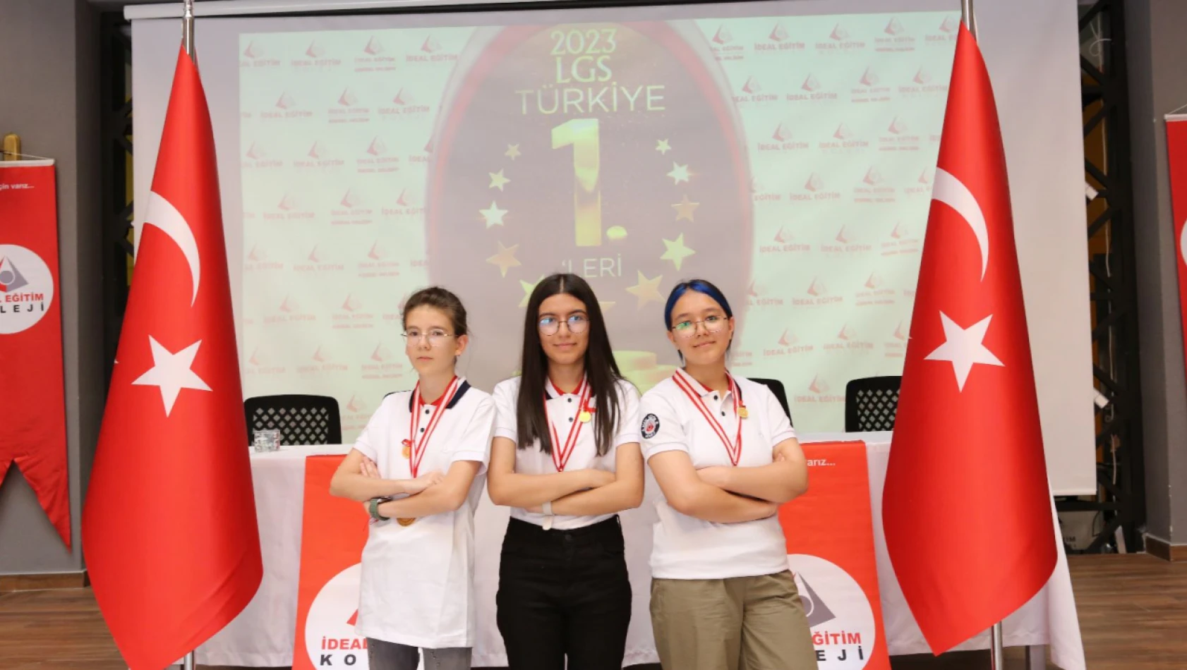 İdeal Eğitim'den 3 Türkiye Birincisi!