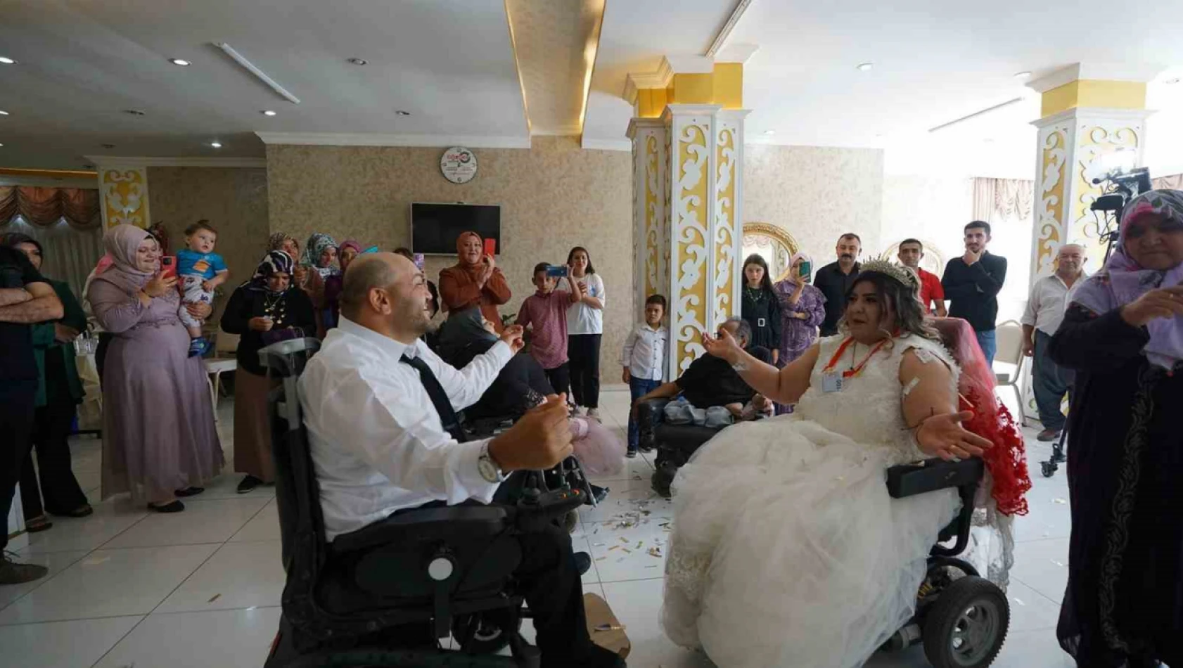 Kahramanmaraş'ta Engelli Çifte Unutulmaz Bir Düğün!