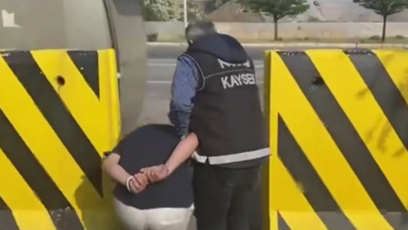 Kayseri'de Polis Operasyonu: Kilolarca Uyuşturucu Ele Geçirildi
