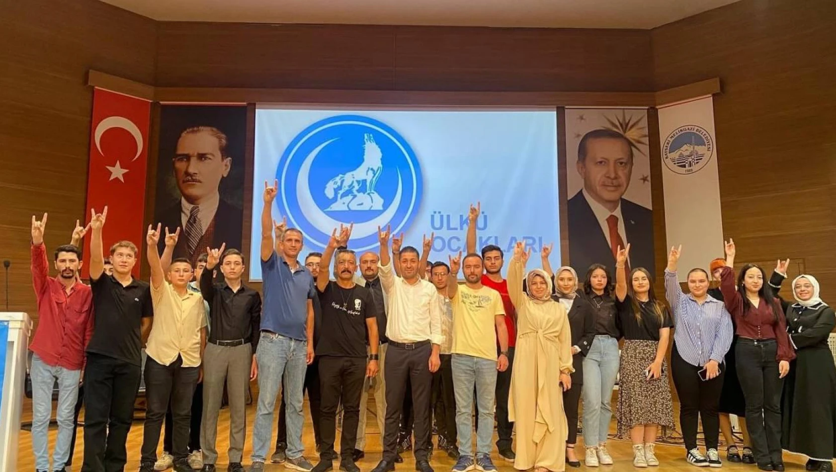 Türk'ün Türküsü Ses Yarışması'nda Birinci Belli Oldu