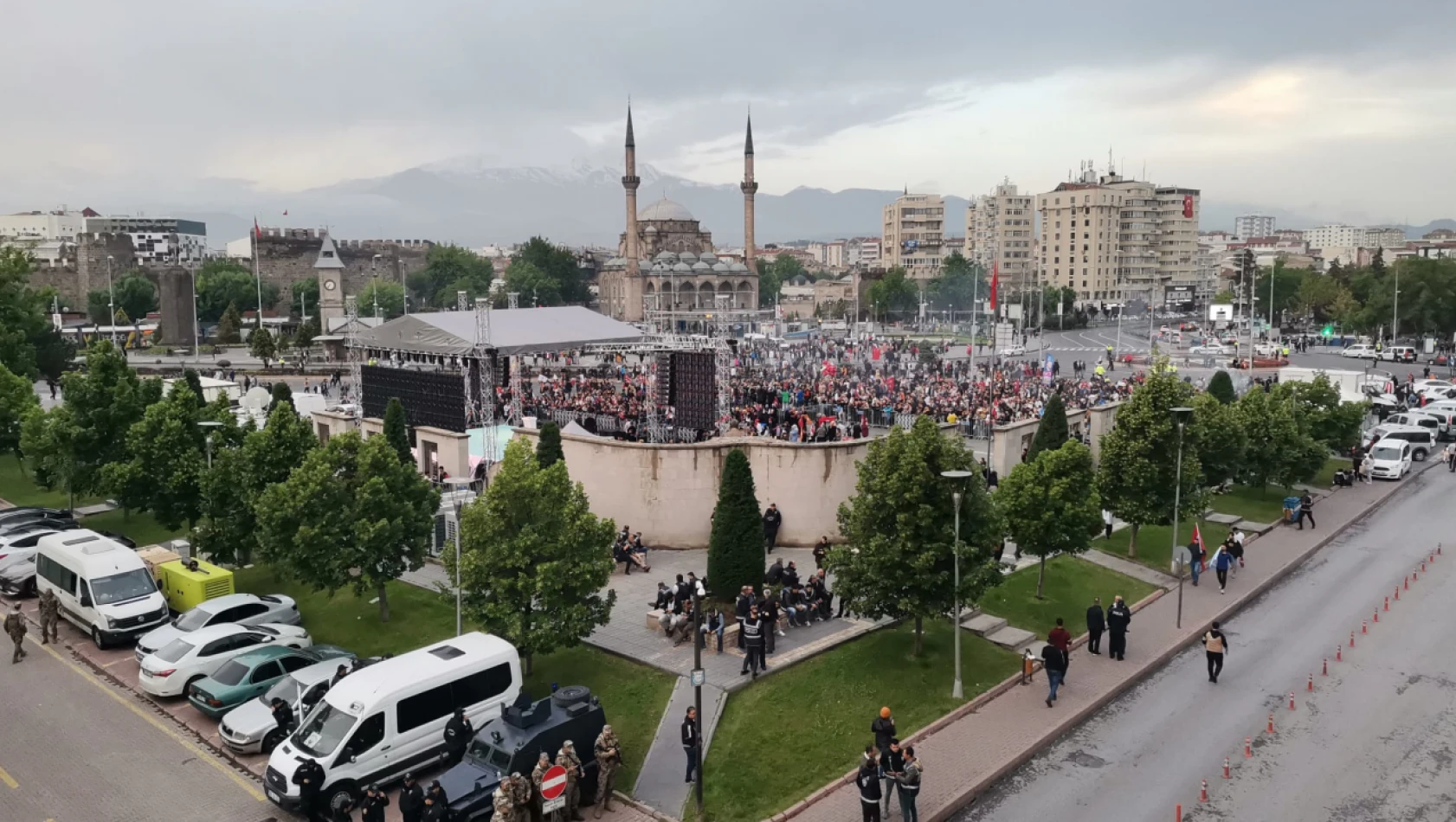 Kayseri Erdoğan dedi! Sonuç coşkuyla kutlanıyor