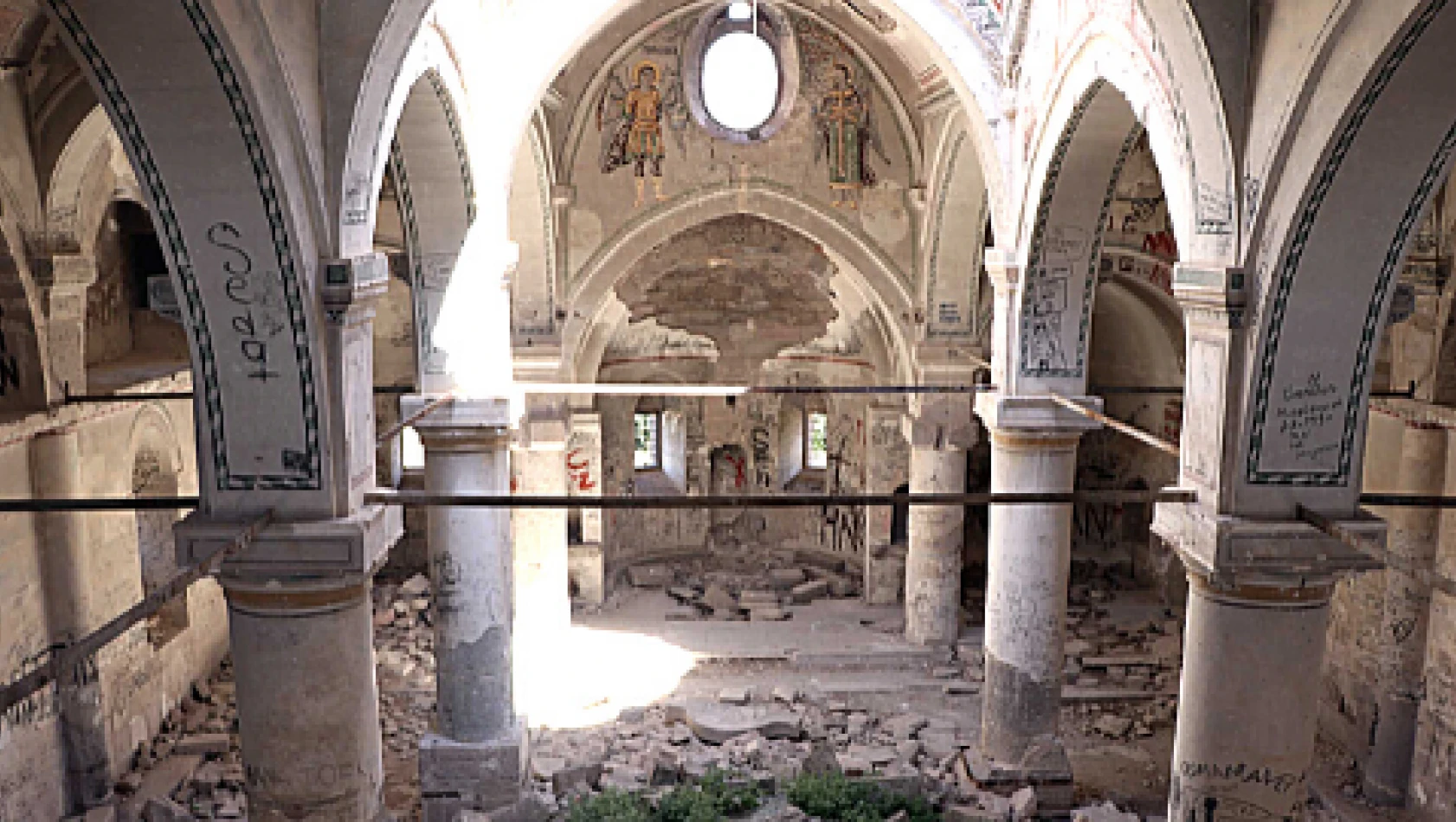 Yanartaş Kilisesi restore edilecek