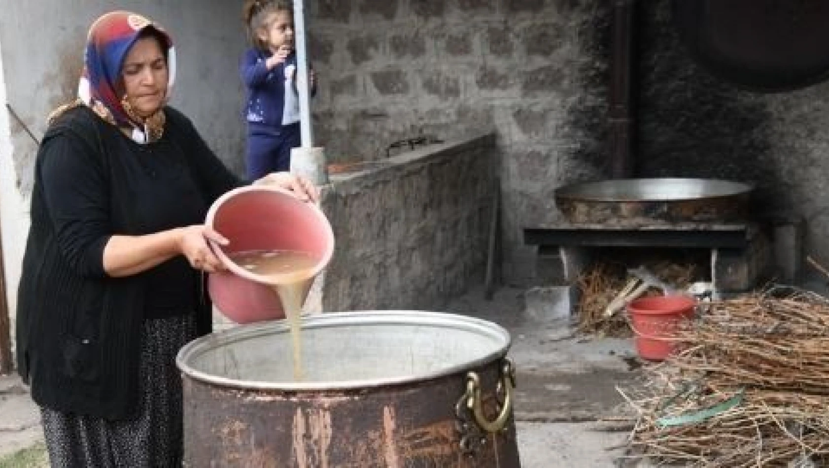 İncesu üzümünün pekmeze dönüşüm yolculuğu