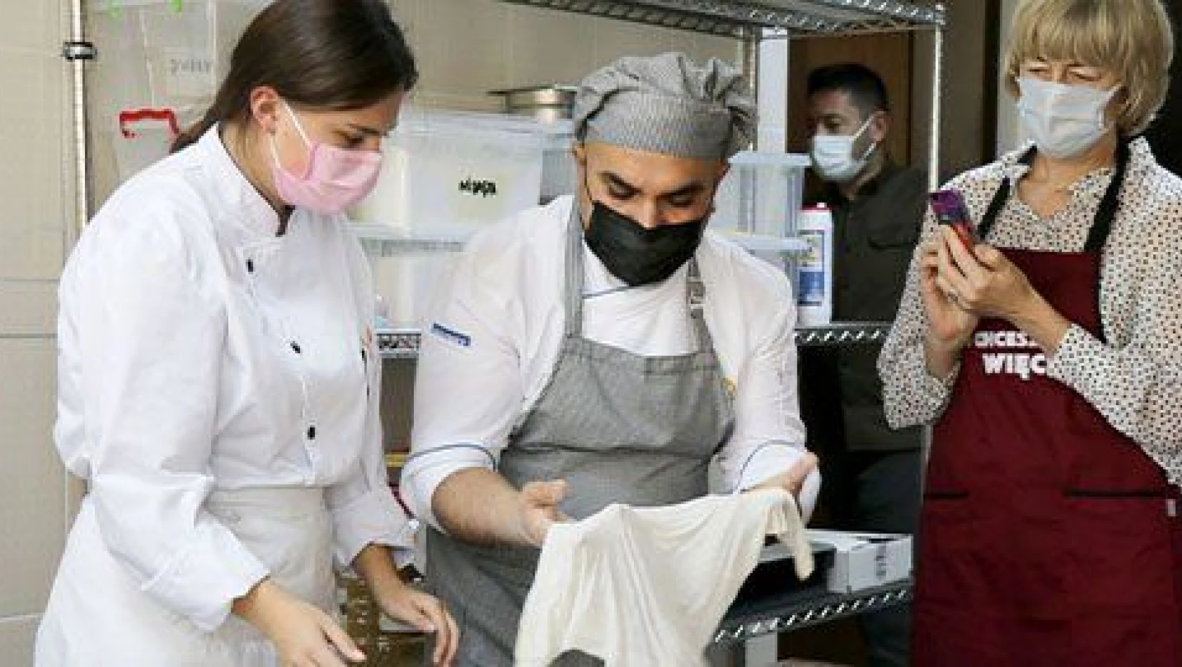 Avrupalı şefler Türk yemeklerini Kayseri'de öğreniyor