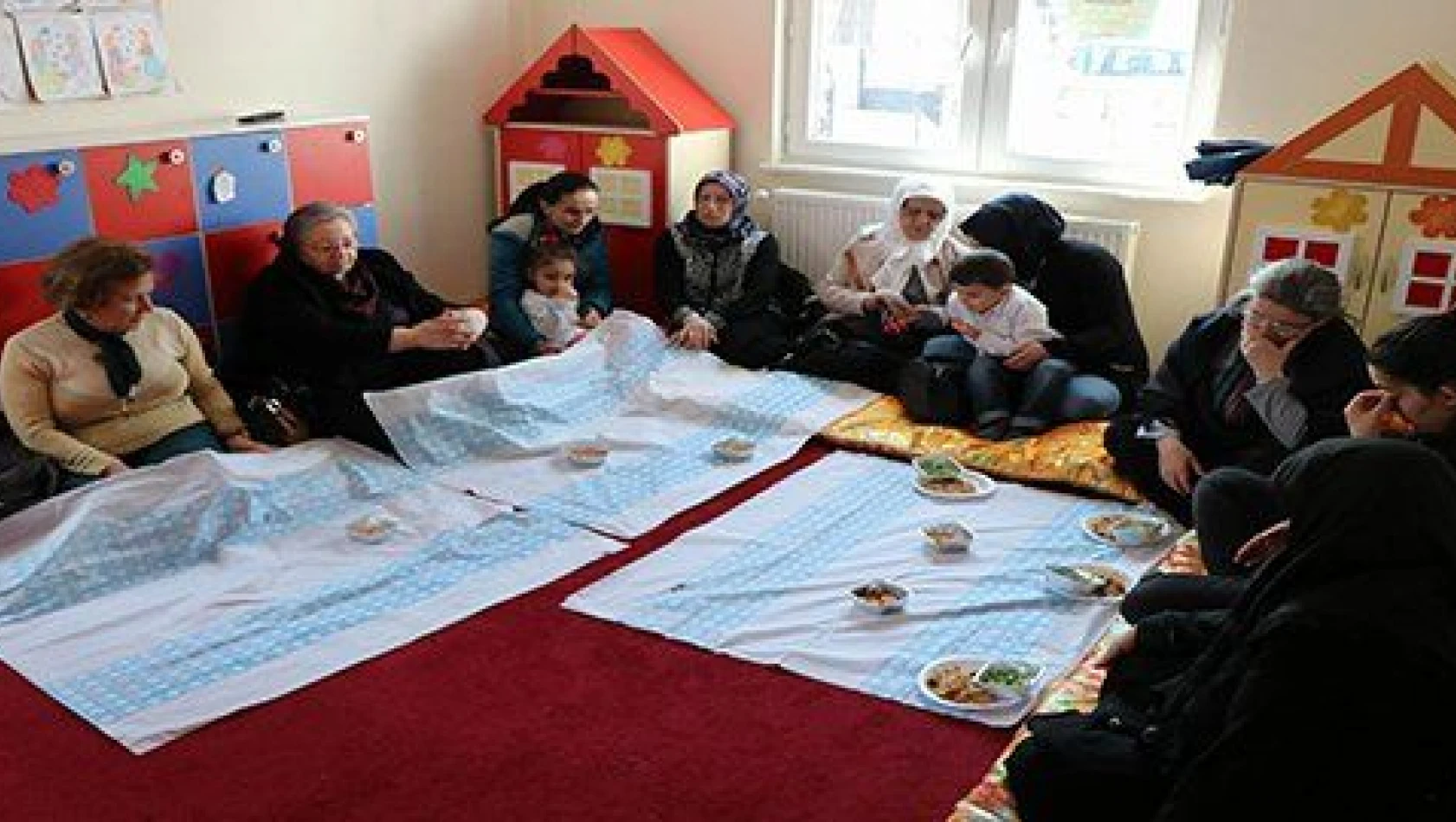 Bağımsız Doğu Türkistanlılar Derneği'nde 'pilav günü' 