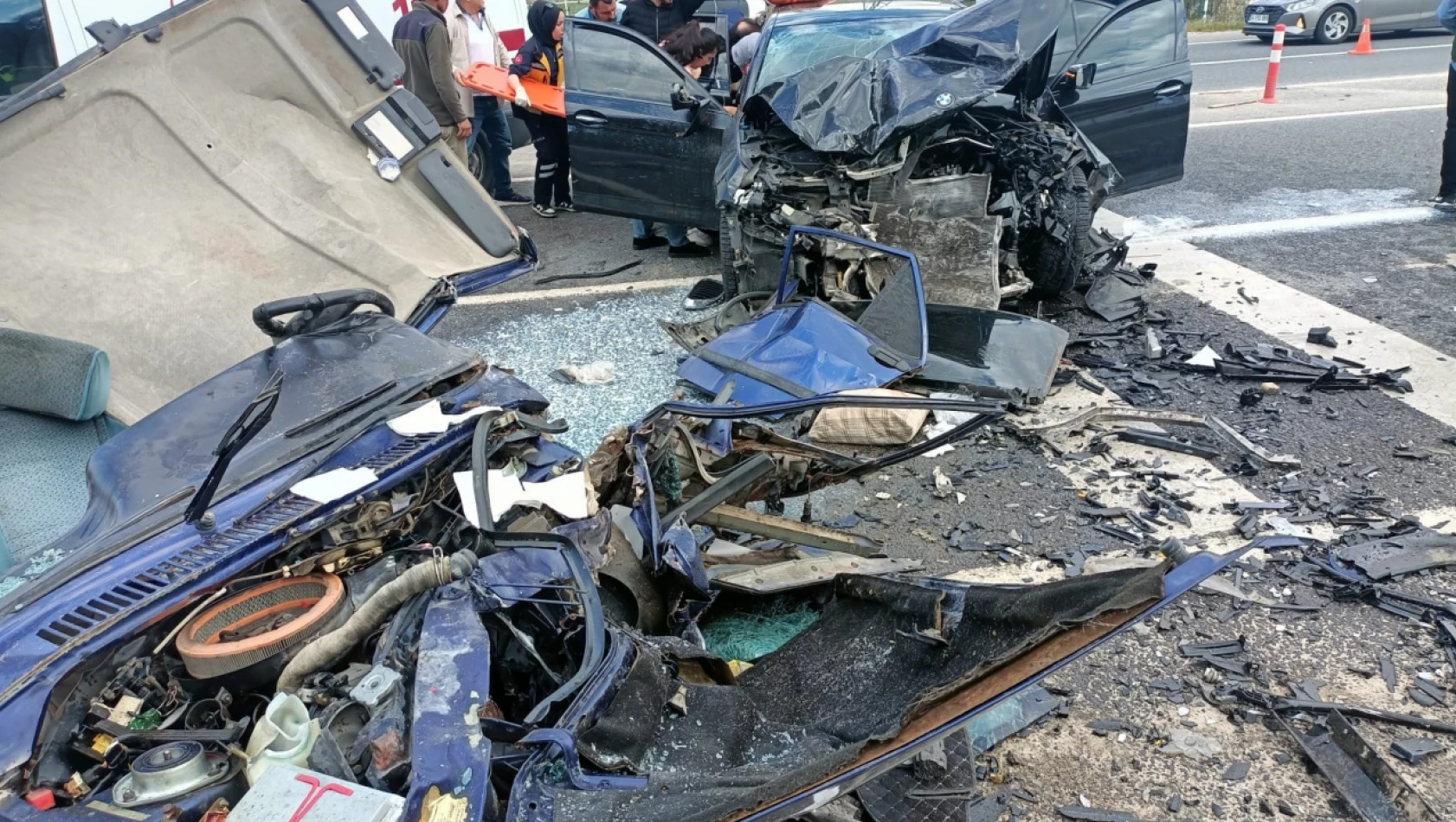 Kayseri - Malatya yolunda feci kaza: Ölü ve yaralılar var!
