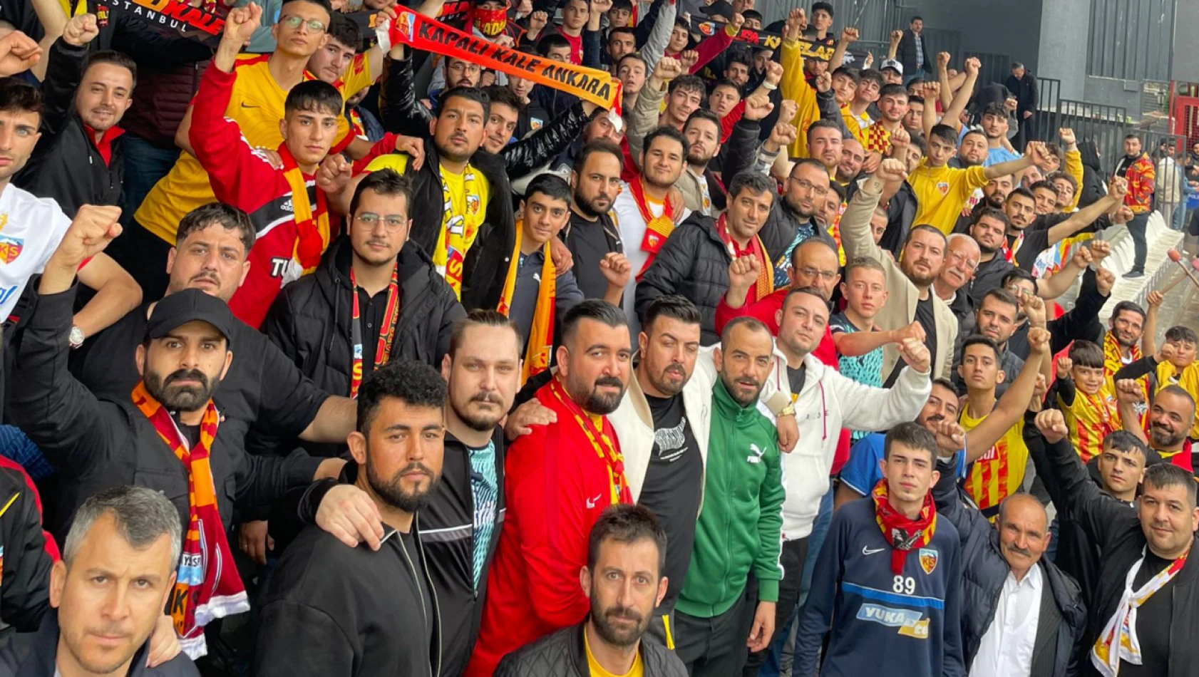 Kayserispor-Konyaspor maçının biletleri sudan ucuz!