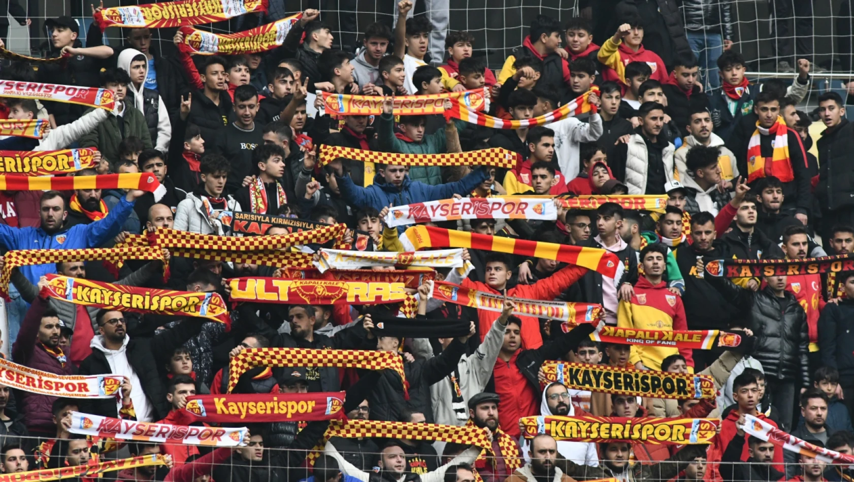 Kayserispor taraftarı bu haberi bekliyordu!