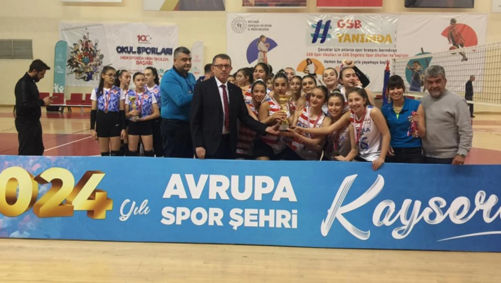 Midi Kızlar Türkiye Şampiyonası'nda!