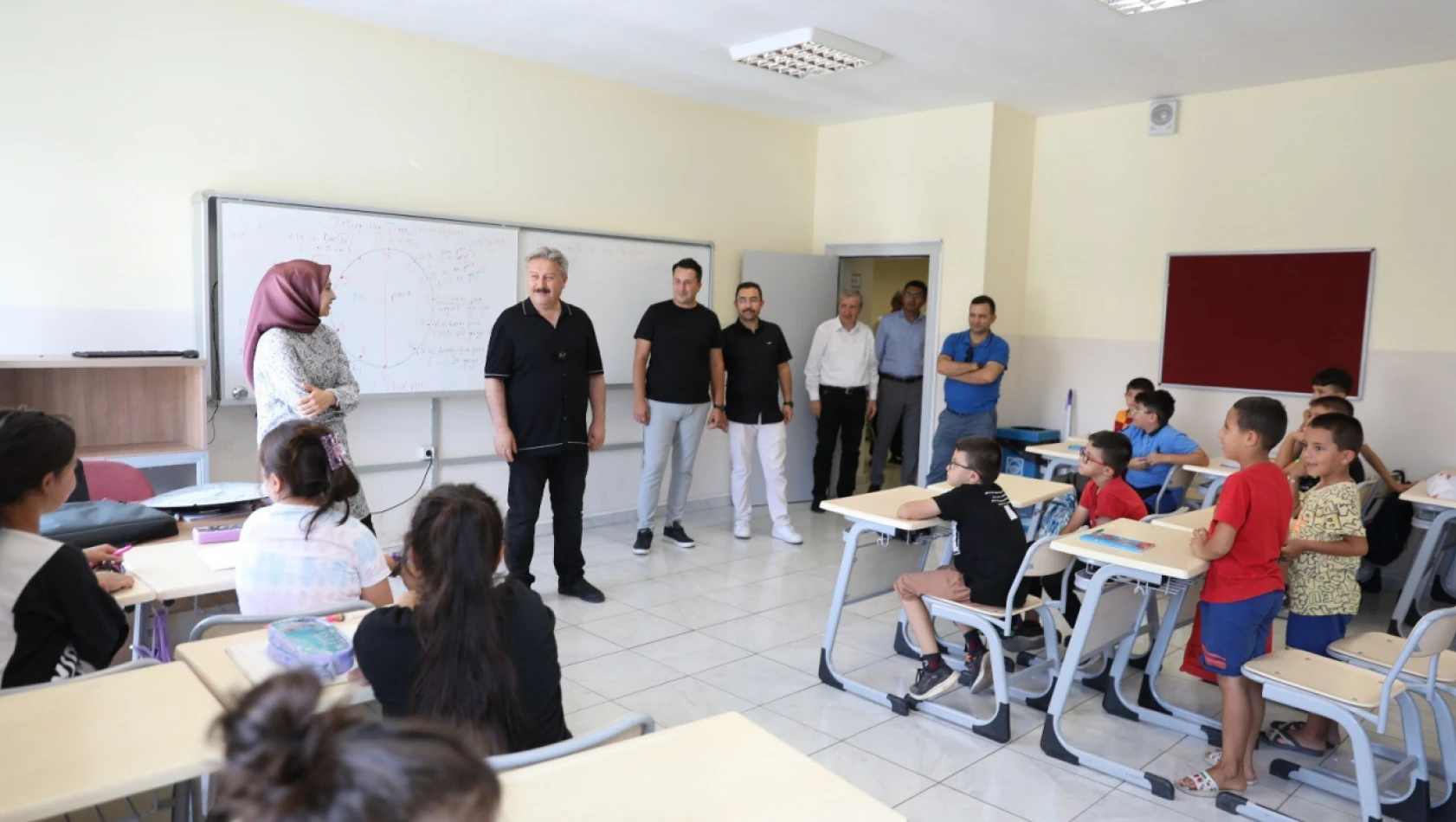 Palancıoğlu, Öğrencilerle Fedakar Gülderen Tesislerinde Buluştu
