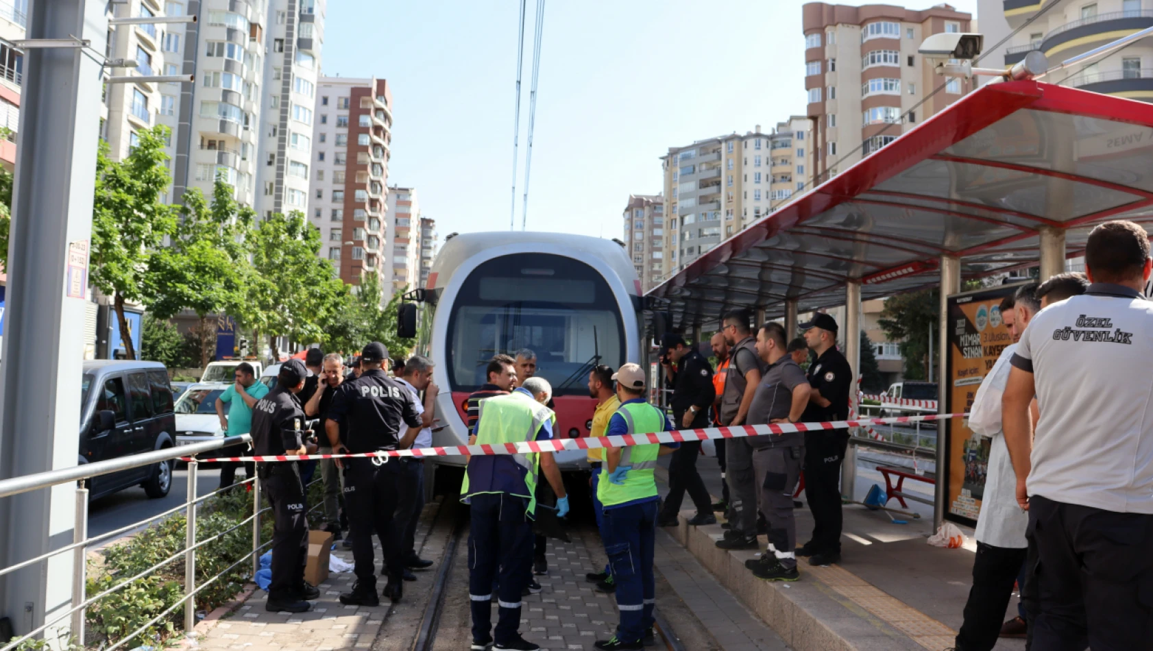 Son dakika! Kayseri'de tramvay can aldı