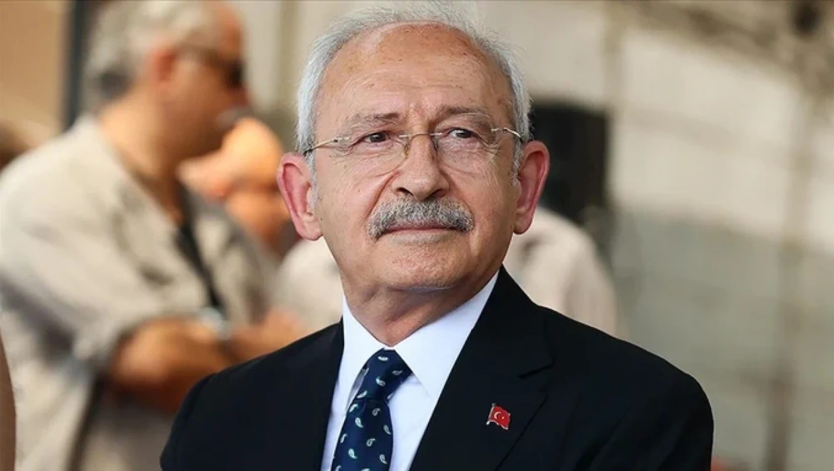 Son Dakika Kılıçdaroğlu'nun bulunduğu konvoyda kaza çok sayıda yaralı var !