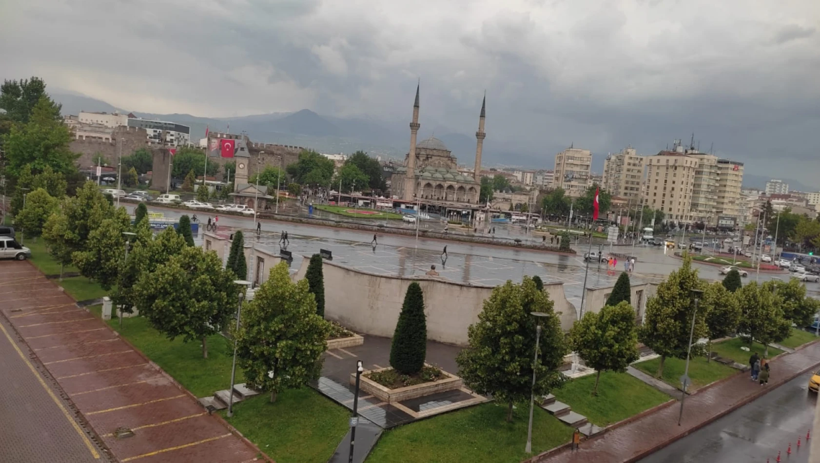 Son Dakika! Meteoroloji'den Kayseri için sel uyarısı!