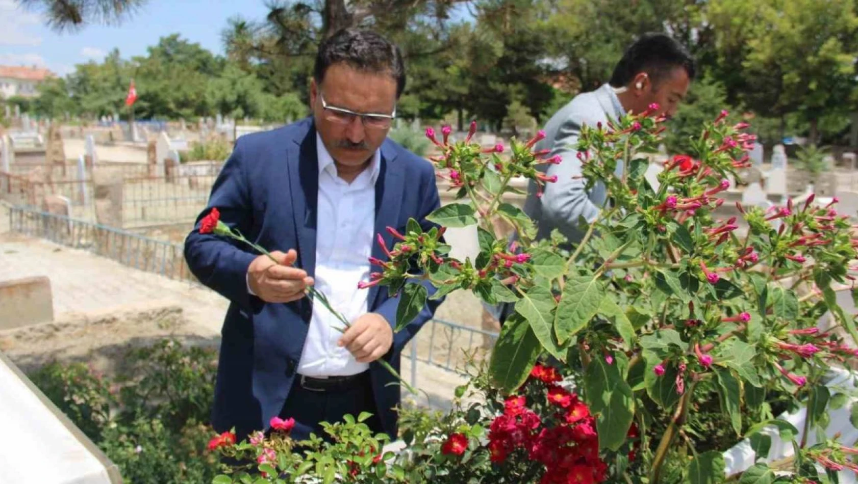 Vali Çiçek Şehit Kübra Doğanay, Mezarında Andı