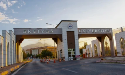 Erciyes Üniversitesi'nin o kararına öğrenciler isyan etti!