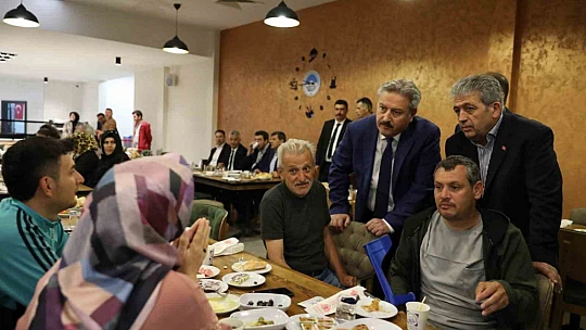 Palancıoğlu engelli vatandaşlarla buluştu