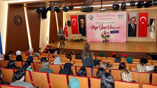Başkan Yalçın: Annelik bambaşka bir duygu