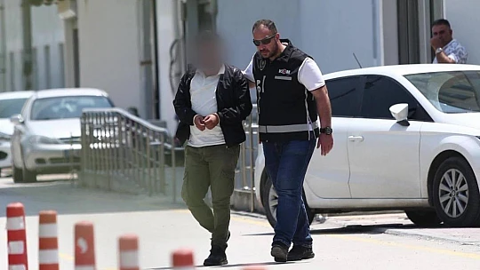 Depremzedeleri bile kullandı, dolandırmak için farklı kılıklara girdi