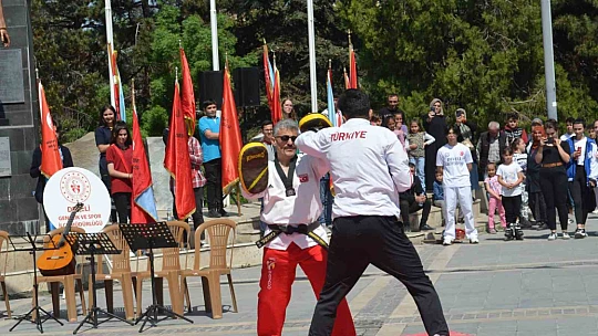 Develi'de 19 Mayıs törenle kutlandı