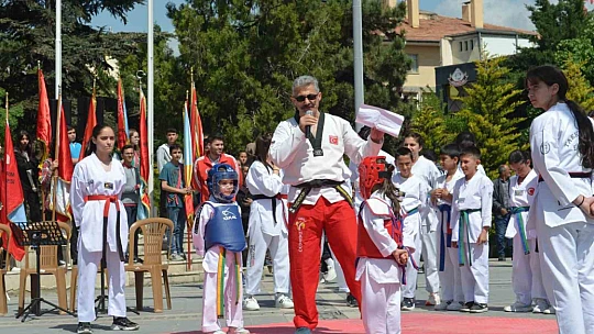 Develi'de 19 Mayıs törenle kutlandı