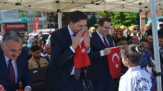 Develi'de 19 Mayıs törenle kutlandı