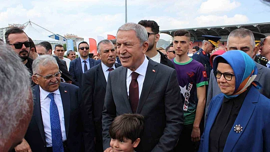 Kayseri'de '19 Mayıs' gösterisine büyük ilgi