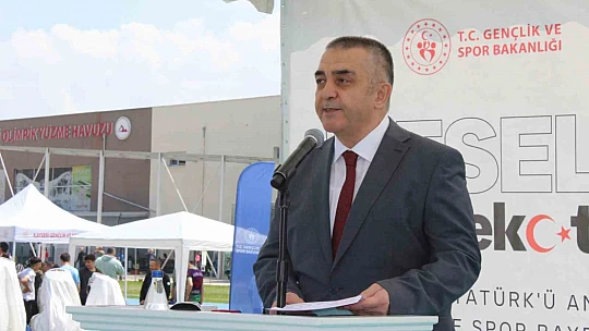 Kayseri'de '19 Mayıs' gösterisine büyük ilgi