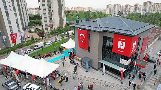 Başkan Yalçın,' İyiliğin amiral gemisi Talas'a demir attı'