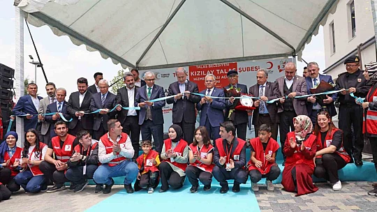Başkan Yalçın,' İyiliğin amiral gemisi Talas'a demir attı'