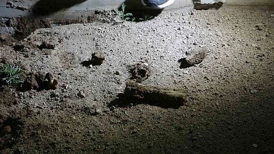 Mezarlıkta bir garip olay!