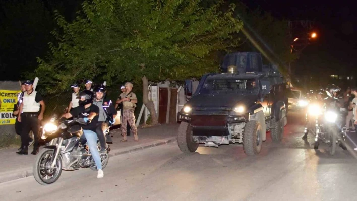 Adana'da narkotik polisi, uyuşturucu tacirlere göz açtırmıyor