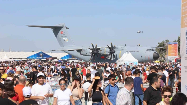 TEKNOFEST'in Son Gününde Girişlerde İzdiham!