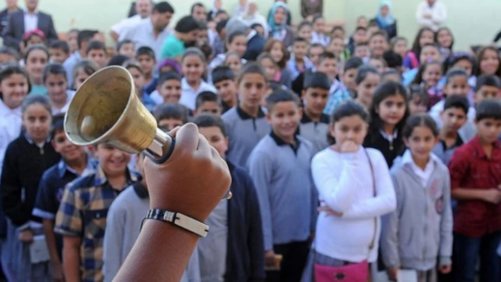 Anaokulu, ilkokul, ortaokul ve liseler ne zaman açılıyor? 2023 okullar hangi tarihte açılacak ve yaz tatili ne zaman bitiyor?