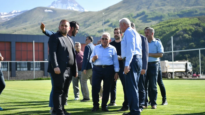 Başkan Büyükkılıç: Erciyes'i 12 Ay Sporun Merkezi Yapma Hedefindeyiz!