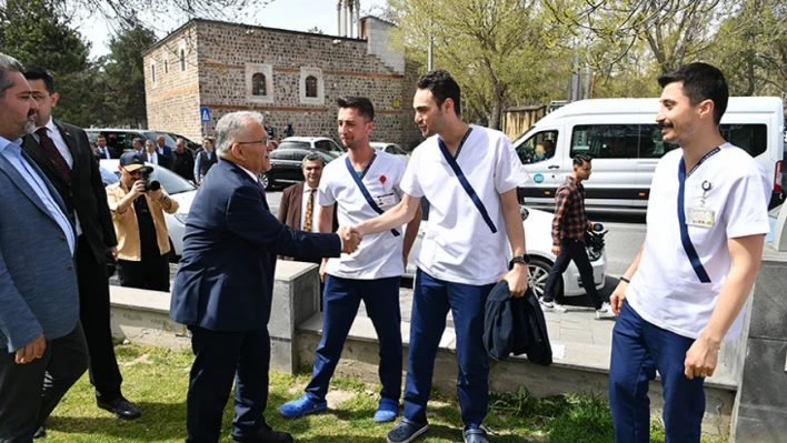 Başkan Büyükkılıç Mazbatasını Aldı - İlk Buraya Gitti!