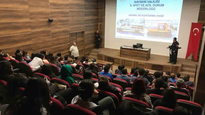 KAYMEK 'Afet Bilinci ve İlk 72 Saat' Semineri verdi