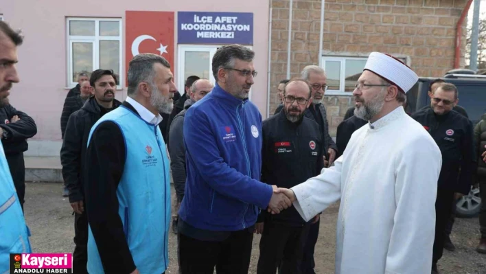 Diyanet İşleri Başkanı Erbaş, Adıyaman'da ziyaretlerde bulundu