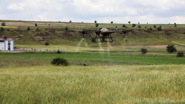 Drone ile ilaçlama devri!