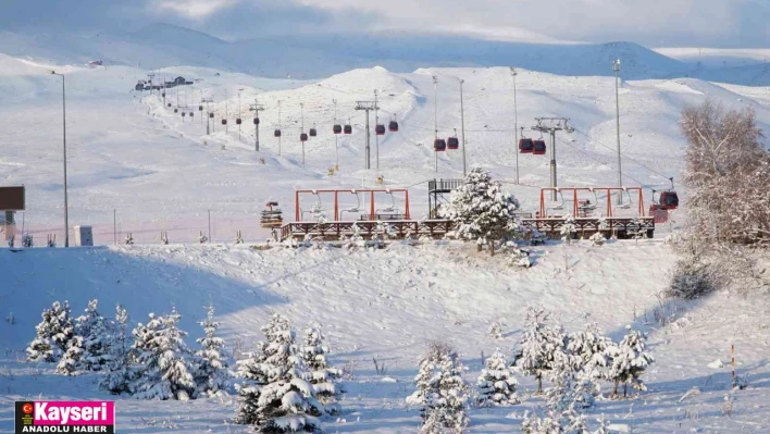 Erciyes'te kar kalınlığı 40 santimi buldu