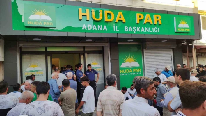 HÜDA PAR'a düzenlenen bıçaklı saldırı güvenlik kamerasında