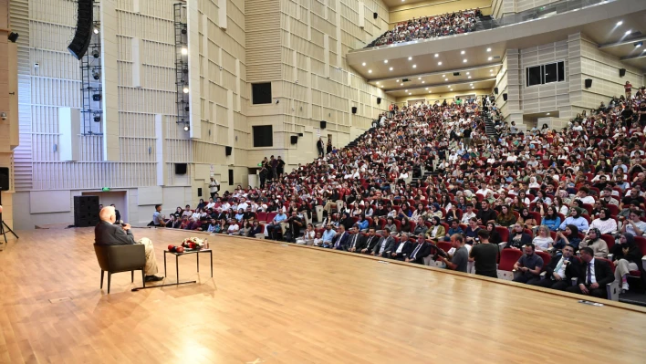 Kayserililerden Ortaylı'ya yoğun ilgi!