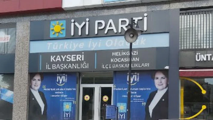 İYİ Parti Kayseri'de yaprak dökümü: O isim de istifa etti!