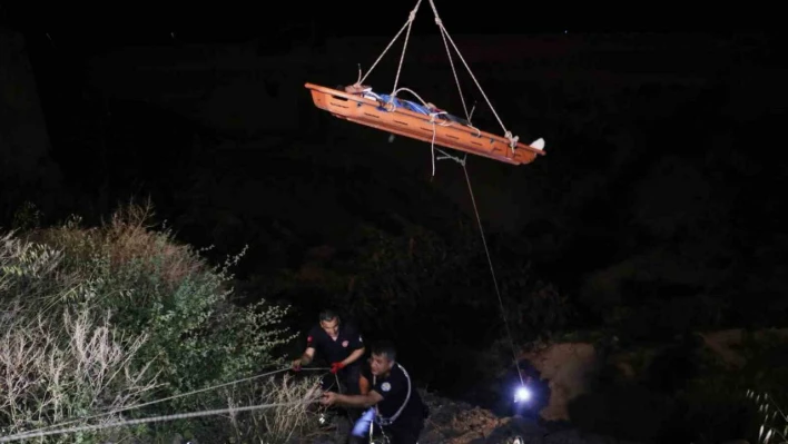 Kayıp olan bilgisayar teknisyeni, 30 metre yamaçtan yuvarlanmış halde yaralı olarak bulundu