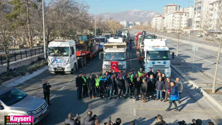 Deprem bölgesine yardımları sürüyor