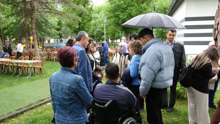 Kayseri'de engelli vatandaşlar mangal etkinliğinde bir araya geldi!