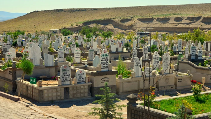 Kayseri'de ölmek lüks oldu - Mezar fiyatları dudak uçuklatıyor!
