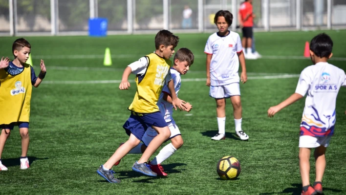 Kayseri'de Yaz Dönemi Spor Şenliği 2.500 Kişiye Ev Sahipliği Yaptı!